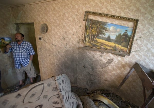 Александър Литвиненко в дневната си. Снимка: БТА