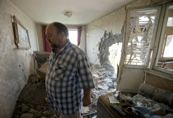 Александър Литвиненко в дневната си. Снимка: БТА