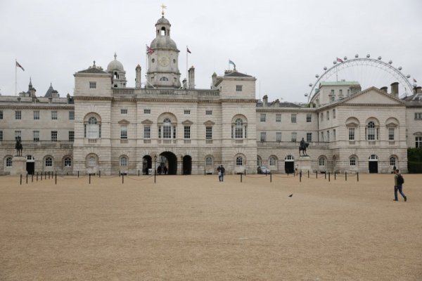 Сградата на Кралската конна гвардия от снимка 5 в наши дни. Снимка: Getty images/gulliver photos