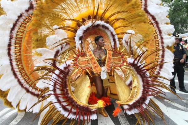 Участничка в традиционния парад в Бруклин West Indian. Снимка: БТА
&nbsp;