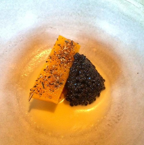 Масло и хайвер. Снимка: Instagram