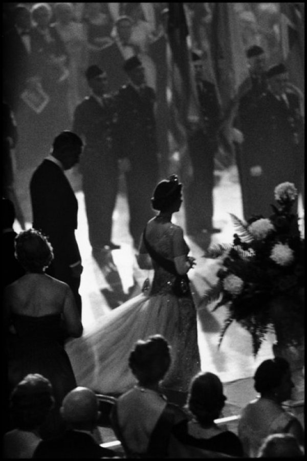 Кралица Елизабет в Ню Йорк през 1957 г. Снимка: centerblog
&nbsp;