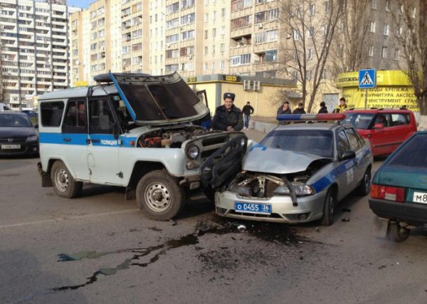 Полицейска катастрофа. Снимка: kaifolog