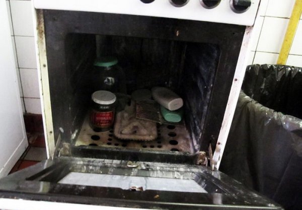 Печка в ролята на шкаф. Снимка: kaifolog