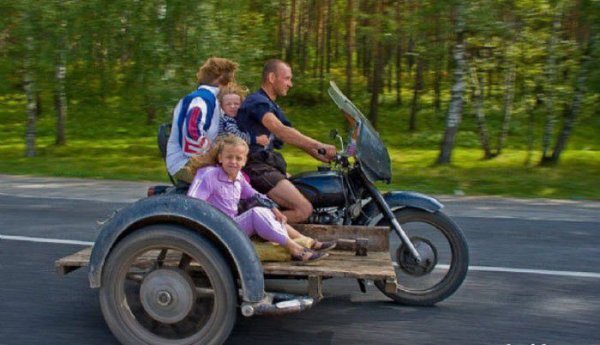 Мотор с кош, всъщност с дървено пале. Снимка: kaifolog