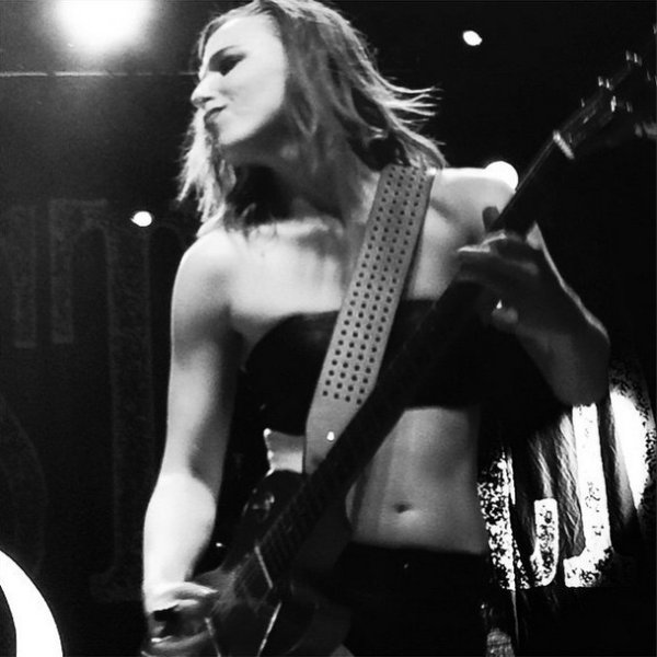 Lzzy Hale (Halestorm). Снимка: Instagram