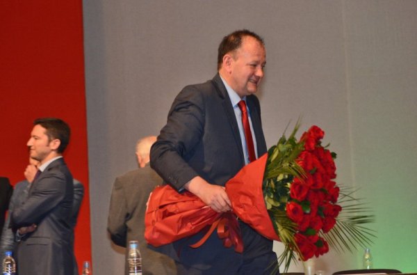 Новият лидер на БСП стана Михаил Миков.Снимка: Булфото