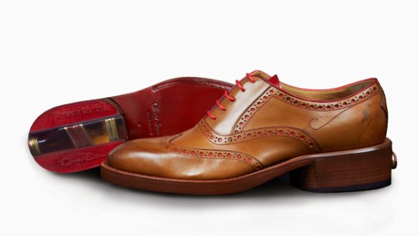 Снимка: oliversweeney.com