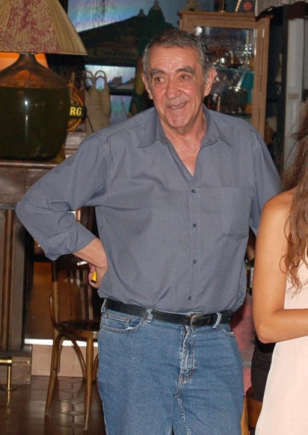 Големият българския художник-гримьор Димитър Коклин почина на 3 ноември. Корифеят на грима си отиде от този свят на 76 години. През живота си той е създал чертите на стотици образи в киното, театъра и телевизията. Снимка: Булфото