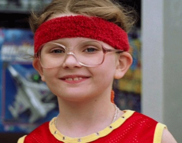 Малкото момиченце от &quot;Мис Слънчице&ldquo; (&bdquo;Little Miss Sunshine&ldquo;). Снимка: klikabol.mirtesen.ru