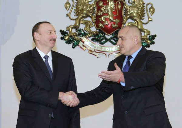 Президентът на Азербайджан даде да се разбере, че можем да сме транзитна страна за азерския газ. Снимка: Правителствена пресслужба