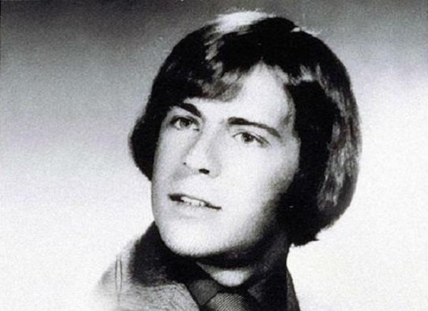 Брус Уилис, 1977г.