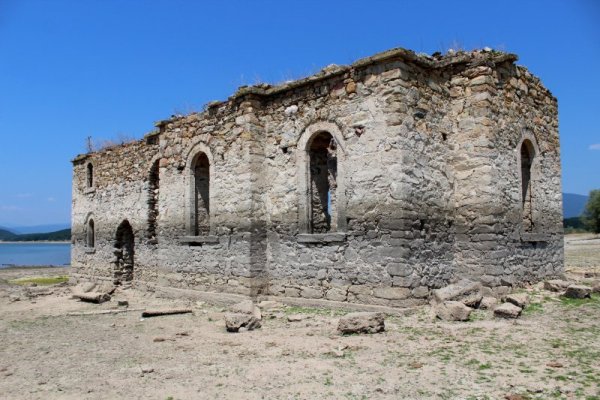 Снимка: Impact Press Group