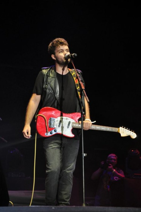 Родната банда Hayes &amp; Y подряха публиката за Kasabian. Снимка: Dnes.bg