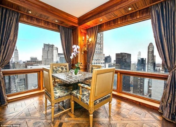 Снимка: Warburg Realty