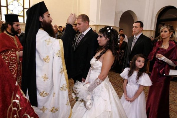 Сватбата на Радостина Паньова с отец Любо. Снимка: Личен архив/Ара Мюзик