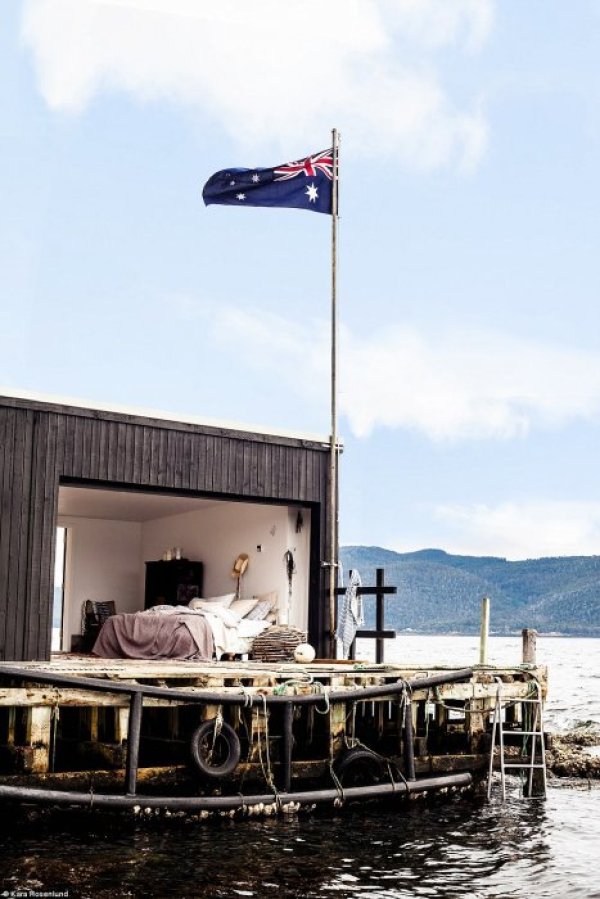 Снимка: Kara Rosenlund