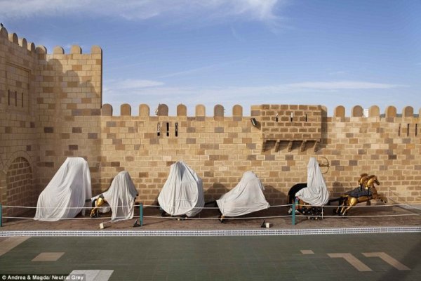 Снимка: Neutral Grey