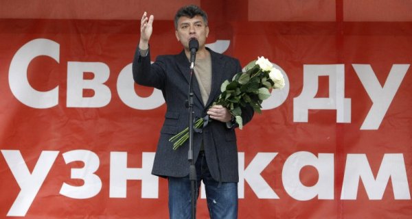 На 27 февруари бе убит руският политик Борис Немцов. Между 1991 и 1997 година той е първият губернатор на Нижегородската област, след това е министър на енергетиката на Русия и първи вицепремиер. В последните си години действа като политик от опозицията Снимка: Reuters 
&nbsp;