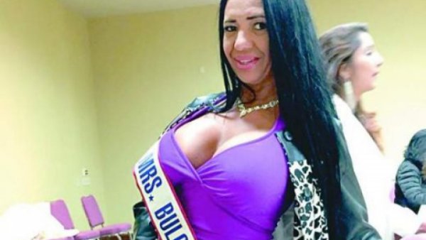 Мейзър на конкурса Мисис Свят. Снимка: Facebook