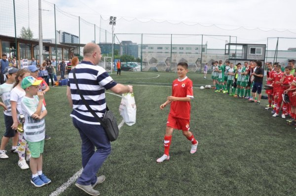 За най-добър нападател отличието получи Здравко Корчев от ЦСКА. Снимка: Dnes.bg