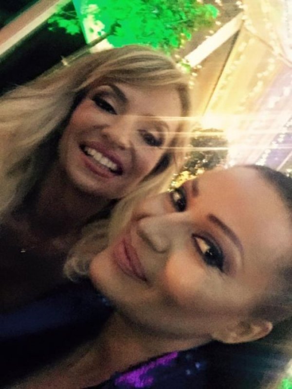 Малина и Цеца - тунинг до мумифициране. Снимка: Facebook