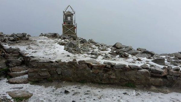 Мусала с първия сняг, август 2016 г. Снимка: Meteo Balkans