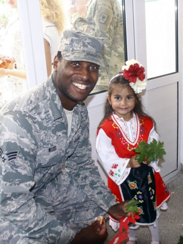 &nbsp;В село Кабиле бе открита реновирана детска градина &quot;Изворче&quot;. Санирането извършиха български и американски военни.&nbsp;Снимка: БТА