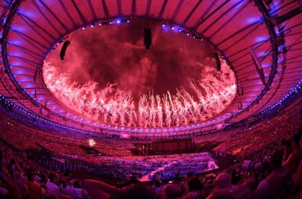 С красива церемония в Рио де Жанейро бяха закрити параолимпийските игри. Снимка: БТА