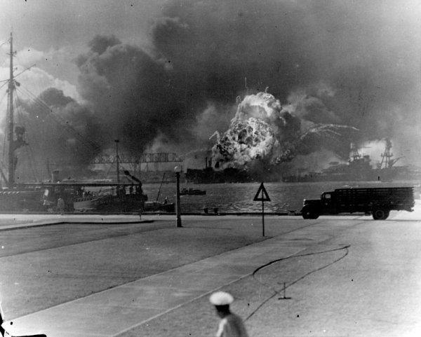 Снимка: Reuters/U.S. Navy/National Archives