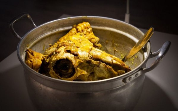 Варена телешка глава, Снимка: Disgusting Food Museum