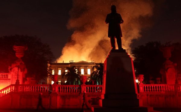 Пожарът, унищожил Бразилския национален музей.
Снимка: Reuters