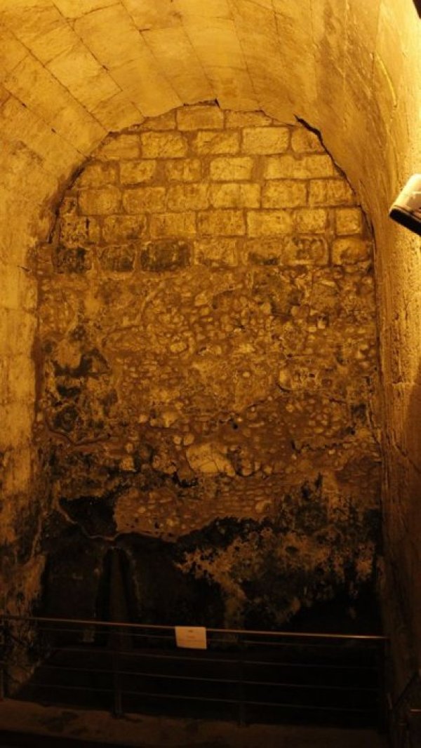 Тунелите на хасмонеите.