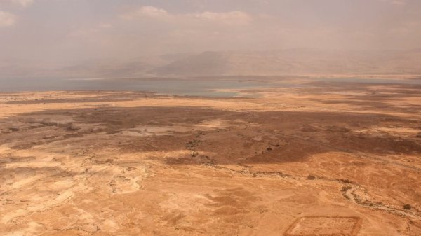 Мъртво море и пустинята. Снимка: Личен архив