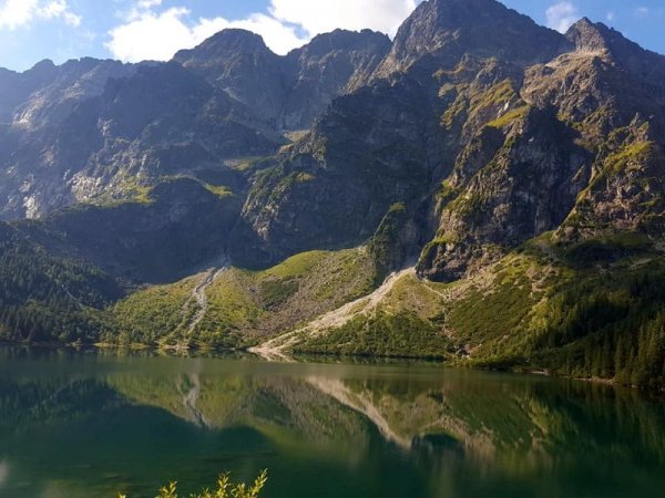 Малко от Морские око и панинския гребен над езерото. Снимка: Dnes.bg
