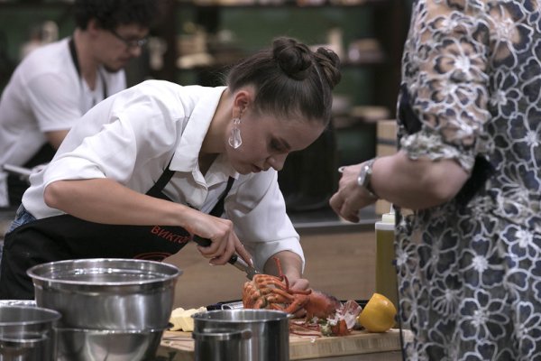 Виктория се справи с омара. Снимка: MasterChef