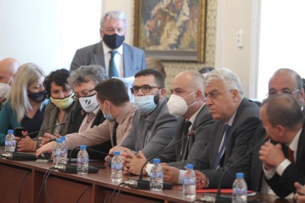 Снимка:Димитър Кьосемарлиев, Dnes.bg