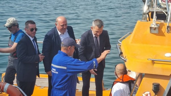 Служебния министър на транспорта Георги Тодоров присъства на откриването  на Международния морски форум "Синьото бъдеще - наша отговорност",  който се провежда в Конгресния център на Пристанище Бургас. Снимка:  БГНЕС