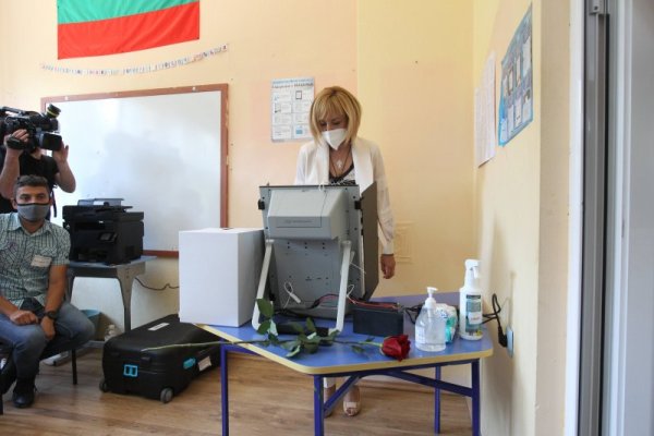 Снимка: Димитър Кьосемарлиев, Dnes.bg