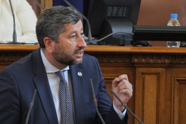 Снимка: Димитър Кьосемарлиев, Dnes.bg