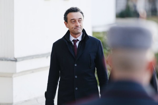 Министър на иновациите &ndash; Даниел Лорер. Роден е на 28 май 1976 г. в София. Завършва компютърни науки и бизнес управление в университета в Тел Авив. Работил и живял е в София, Тел Авив, Брюксел, Цюрих, Барселона. Член е на управителния съвет на организацията на евреите в България &bdquo;Шалом&ldquo;, освобождава поста през септември 2021 г. Преподава в Центъра за приложни изследвания и иновации в природните науки и в Центъра за икономически стратегии и конкурентоспособност към Софийския университет &bdquo;Св. Климент Охридски&ldquo; &ndash; т.нар. харвардски курсове, заедно с Кирил Петков и Асен Василев.
Бил е съветник в кабинета на министъра на икономиката Кирил Петков и председател на Комисията по прозрачност към министерството на икономиката в служебния кабинет на Стефан Янев от 12 май 2021 г. до 15 септември 2021 г. Снимка: БГНЕС