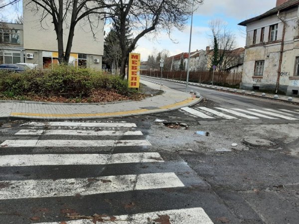 Снимка: Helpbook