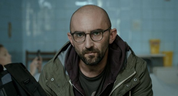 Христо Петков в кадър от &quot;Смирен&quot;.