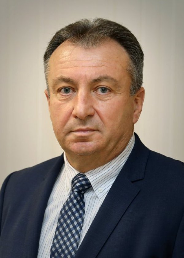 Христо Христов е назначен за областен управител на област Шумен. Той е дългогодишен академичен преподавател в сферата на сигурността и отбраната, като към момента е декан на Факултета по технически науки при Шуменския университет &bdquo;Епископ Константин Преславски&ldquo;. Последователно в периода 1987 г. &ndash; 2011 г. е работил в Министерство на отбраната, Министерство на вътрешните работи и ДАНС.