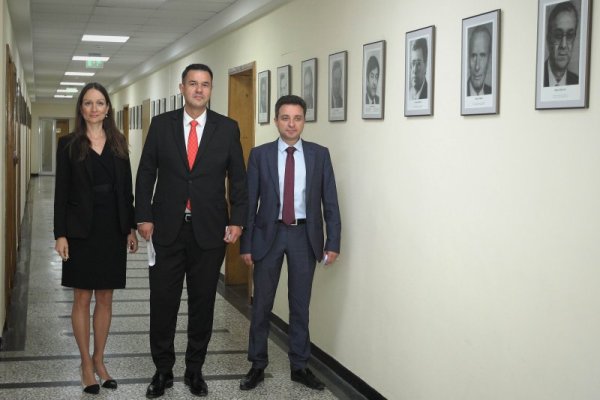 Димитър Кьосемарлиев, Dnes.bg