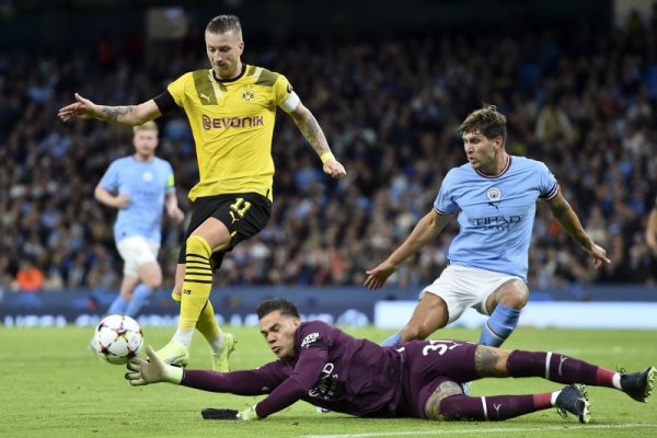 Марко Ройс (Германия). Капитанът на Борусия Дортмунд получи контузия в глезена и не успя да се възстанови напълно навреме. Самият футболист е смятан за един от най-големите каръци в света на футбола, след като пропуска поредно голямо първенство заради контузия. Снимка: БГНЕС