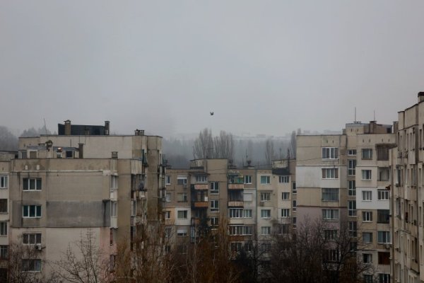 Хладно и мъгливо утро над София. Снимка: БГНЕС