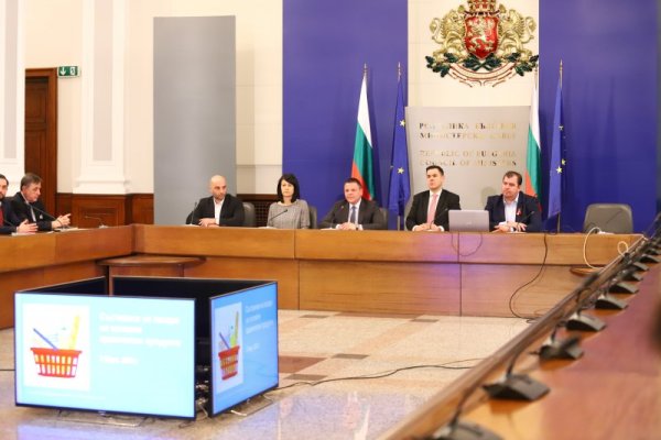 В Министерски съвет се проведе пресконференция по повод цените на хранителните продукти. Снимка: БГНЕС