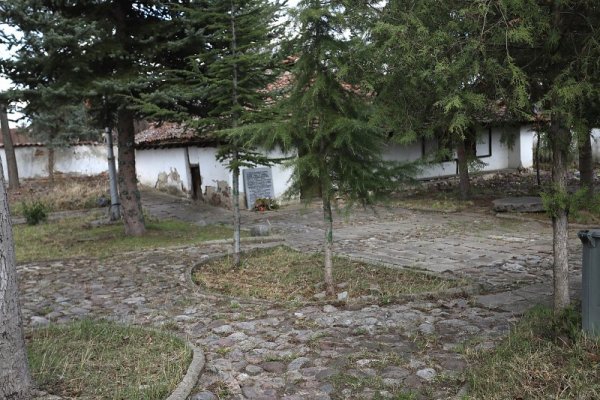 Къщата-музей на Васил Левски в район &quot;Сердика&quot; се нуждае от неотложен ремонт. Сградата на ул. &quot;Веле Митров&quot; е паметник на културата от местно значение. Снимка: БГНЕС
