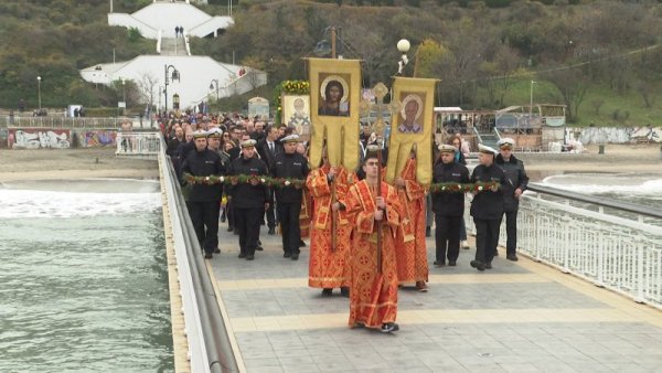 На днешния Никулден Бургас празнува своя празник. Снимка: БГНЕС